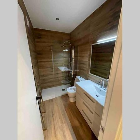 Апартаменти Piso Otero Ocampo, En El Centro De Sanxenxo Понтеведра Екстер'єр фото